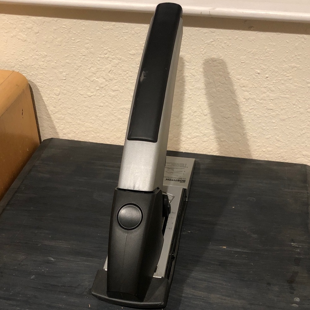 BOSTITCH Model B380HD Stapler - Silver - Picture 4 of 6